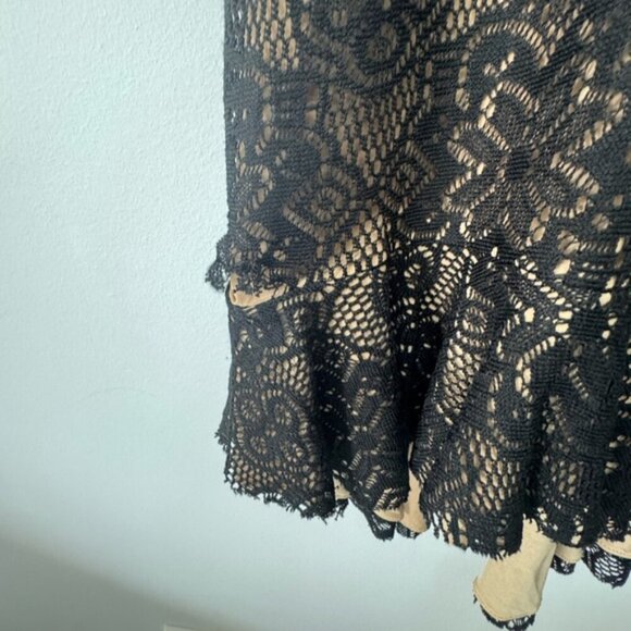 Dress the Population Black & Beige V-Neck Midi Dress - Size Small - Picture 12 of 16